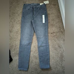 Grey skinny jeans size 6
